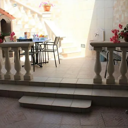 Struttura Scilla Tatil Evi *